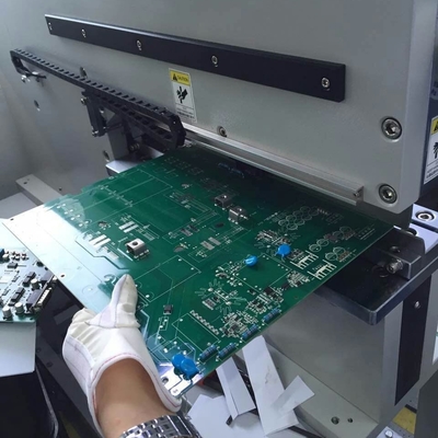 ISO9001 PCB V snijmachine met capaciteit tegenfunctie snijden 480mm