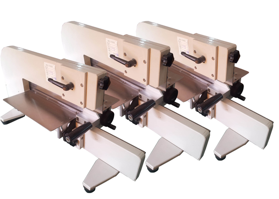 Vermijd dat soldeerverbindingen en circuits van scheuren met PCB-separator machine