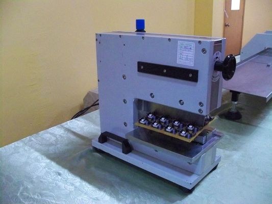 De v-Scherpe Machine van PCB, de Genoteerde Gerecycleerde Scheiding van de Kringsraad zonder Microstress