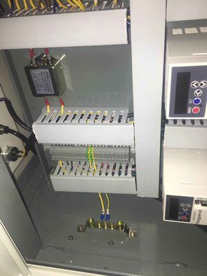 De gealigneerde PCB-Machine van Routerdepaneling, PCB-Separator die, PCB Snijder verpletteren