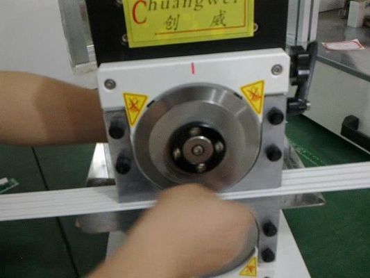 De Uitgevoerde Vietnam Snelle Levering van kwaliteitsborgingpcb Depaneling Machine