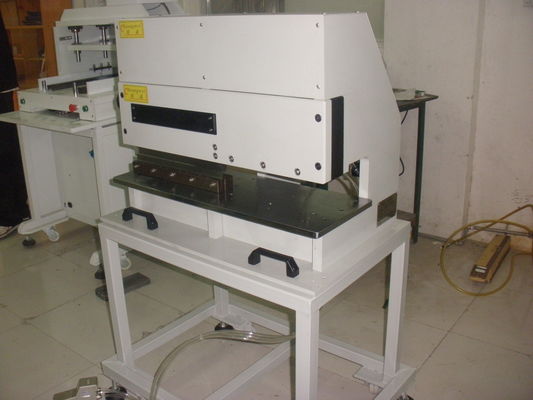 Het pneumatische Assemblagefr2v Wit sneed dik PCB Depanelizer 2.5mm